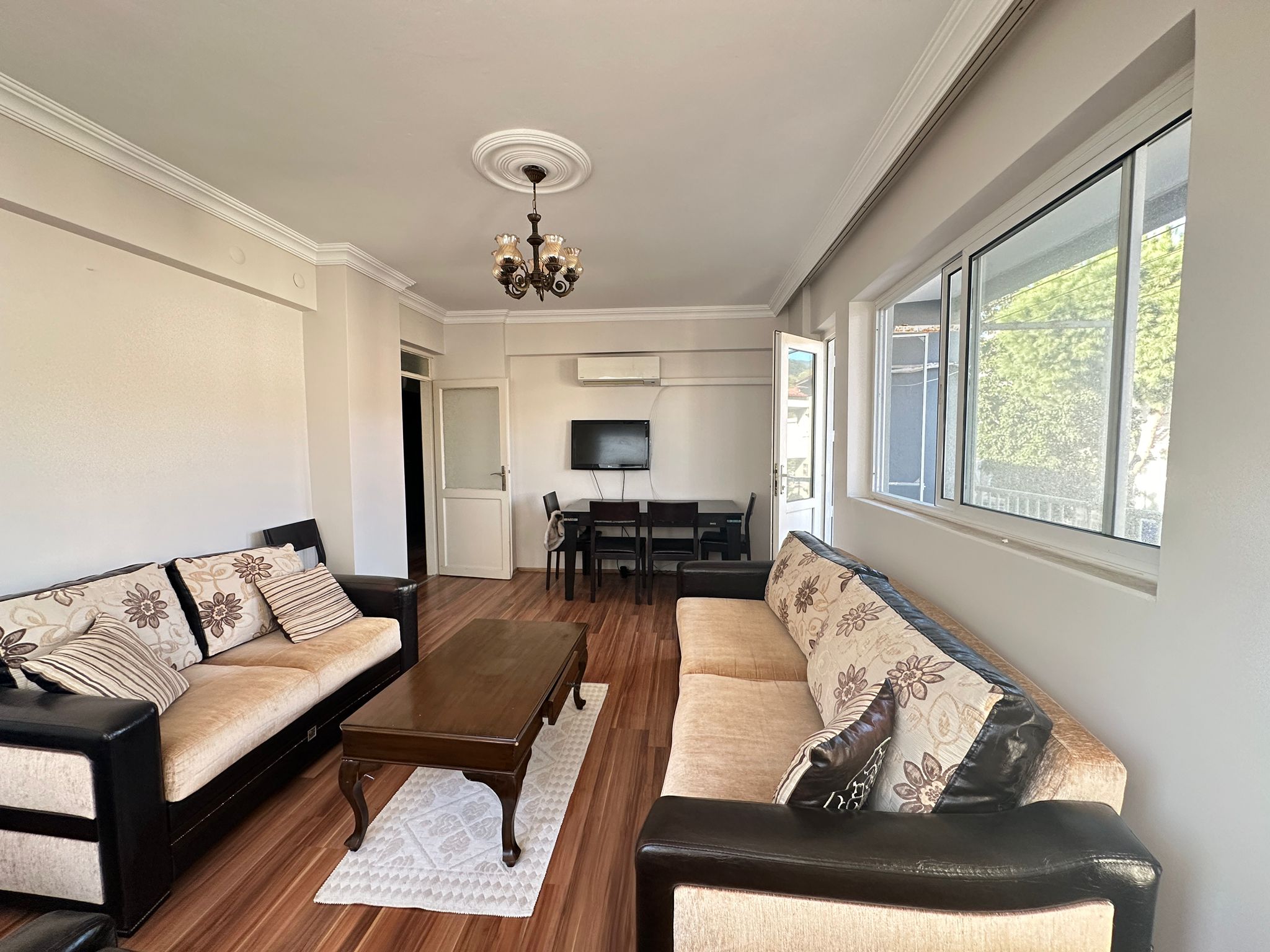 KEMERALTINDA OTOPARKLI EŞYALI SATILIK DAİRE